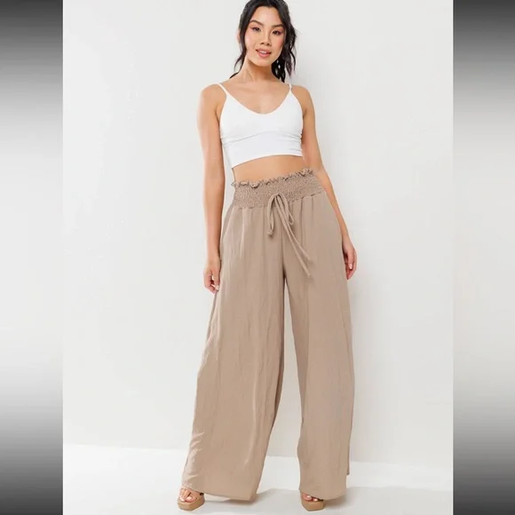 ✨NEW LIST✨ High Smocked Waisted Wide Leg Crinkle Fabric Pants - Picture 5 of 6